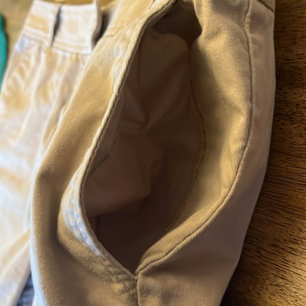 NY & Co Shorts 🤎 - Picture 7 of 14